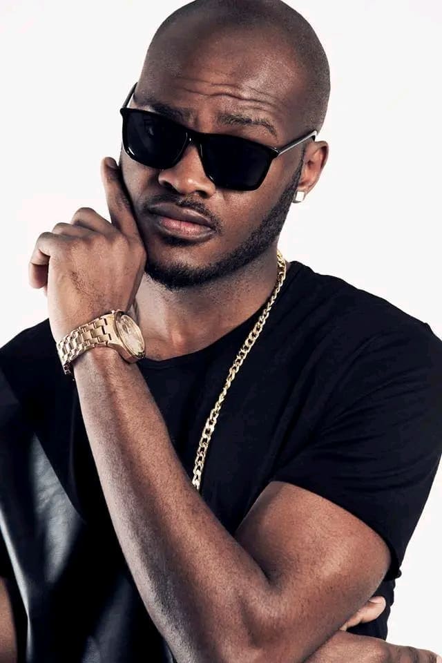 Après une absence remarquée, le chanteur camerounais Leeyo revient au devant de la scène musicale avec un single puissant et évocateur 
