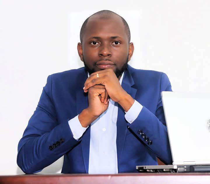  « L’antenne de nos 30 ans », l’ouvrage en question sera dédicacé le 6 mai 2025, au Musée national de Yaoundé puis, le 5 juin prochain dans la capitale économique camerounaise.