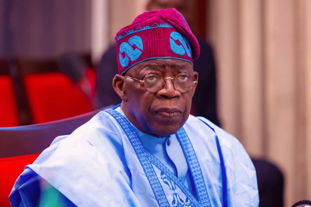 Le président nigérian Bola Tinubu a adressé un message officiel de félicitations à Innocent Ujah Idibia, alias 2Baba, à l’occasion de son