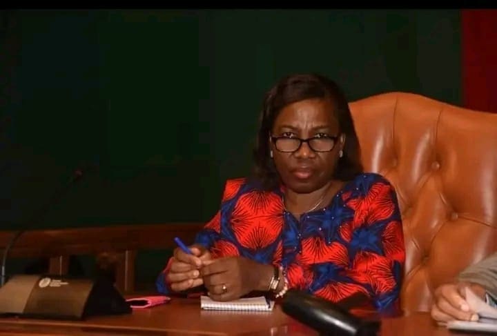 Le 17 mars 2026 à Yaoundé, le Sénat camerounais a nommé la sénatrice de l’Est, Bégala Mikel Naomie, au poste de première vice-