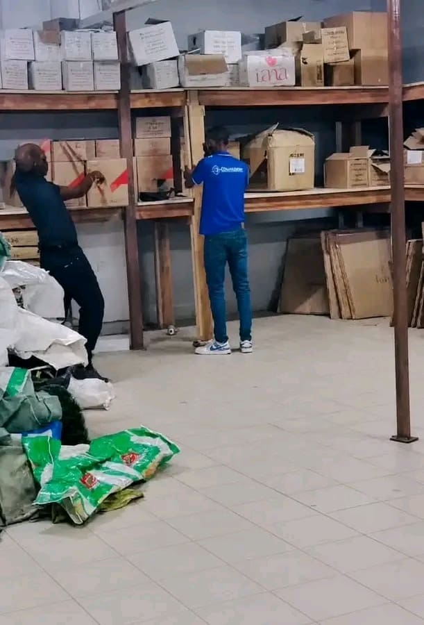 Sino Mart : indignation générale après des actes de violence à Yaoundé, artistes et citoyens exigent justice