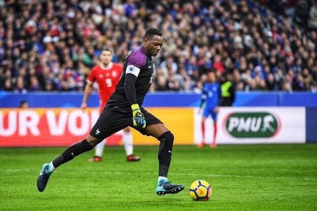 Steve Mandanda face au vide de l’après-carrière : une transition brutale après 25 ans de football professionnel