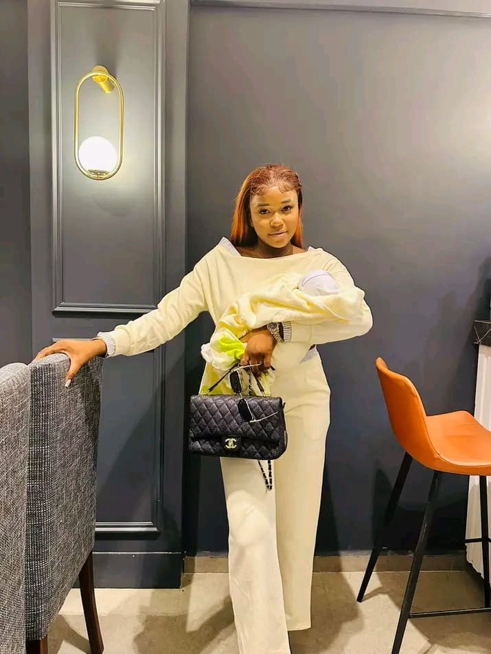 Dayana Muriel adresse un message bouleversant aux mères confrontées à la maladie et au deuil de leurs enfants 