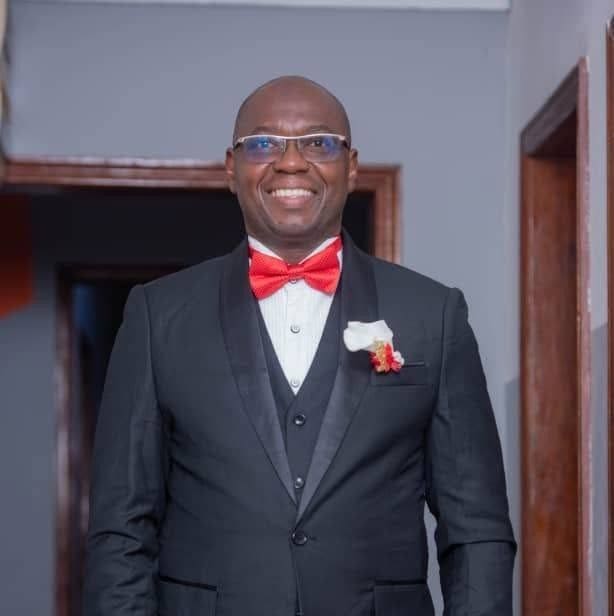 l'avocat camerounais Simon Pierre Ngue Bong signe un exploit qui dépasse la simple performance orthographique. Une victoire qu'il célèbre avec humilité