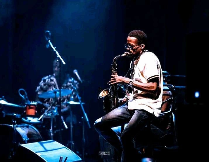 Contacté par la rédaction de Laura Dave Media ce 10 juillet 2026, le saxophoniste camerounais Daniel Arsène s'est ouvert sur 