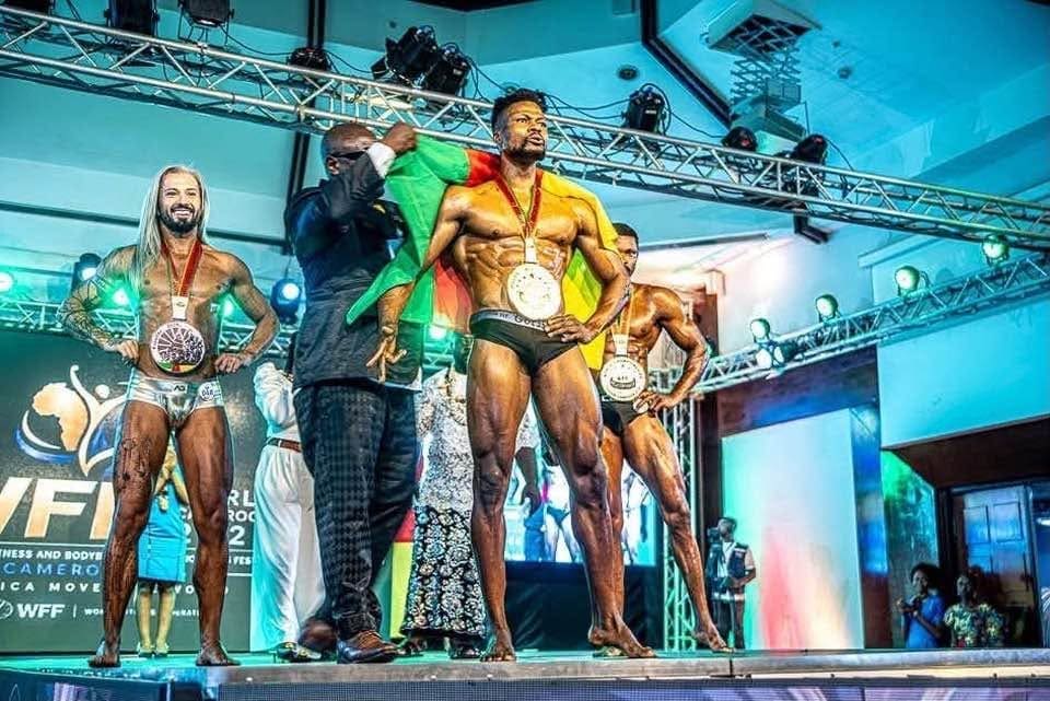 Romaric Leng décroche l'or mondial et une carte professionnelle, le début d'une nouvelle dimension pour le bodybuilder camerounais 