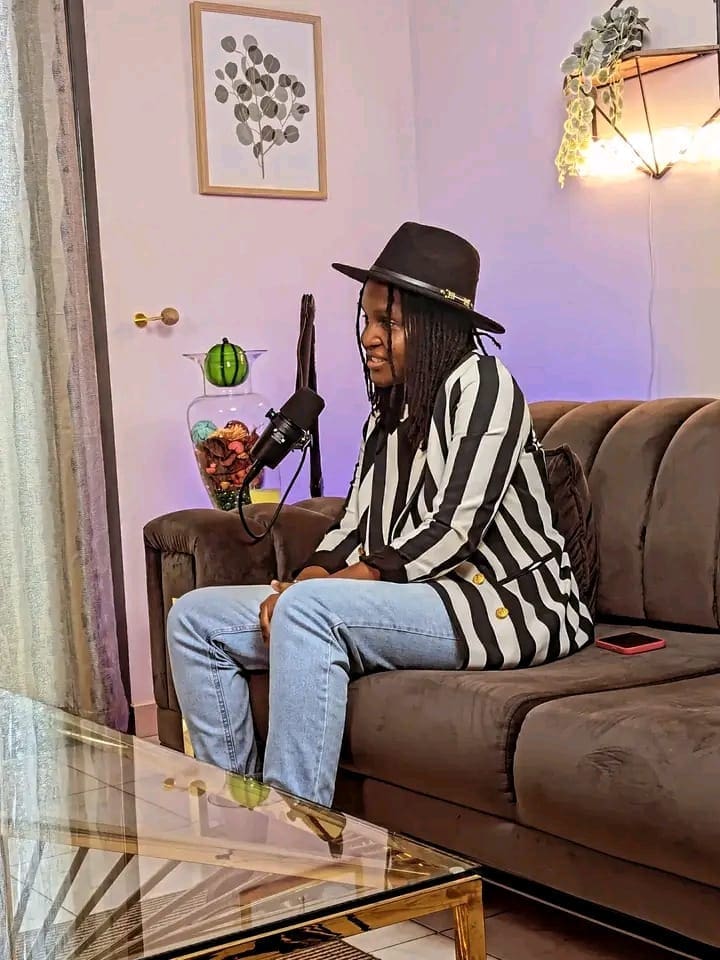 La manager camerounaise Esther Naah, connue pour accompagner la carrière de l’artiste Cysoul, s’est confiée sur son