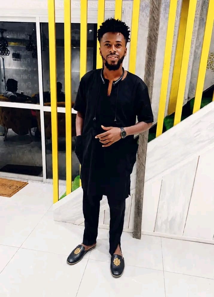 L'artiste musicien camerounais Georginio T2Voice a lancé un message de sensibilisation à l'endroit de ses collègues. Dans une 